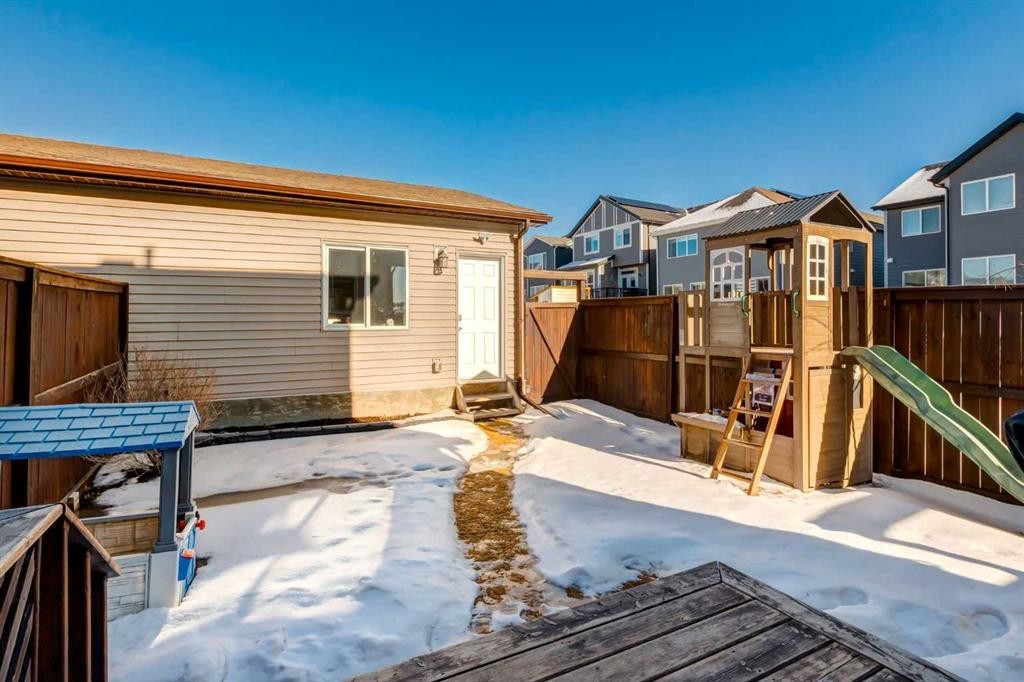 1217 Legacy Circle Se, Calgary, AB - Outdoor