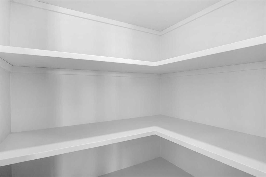 3442 Victory Way, Olds, AB - Indoor Photo Showing Other Room