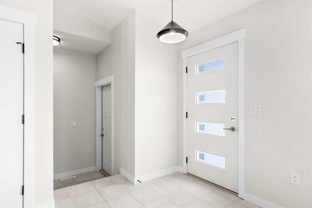 3442 Victory Way, Olds, AB - Indoor Photo Showing Other Room