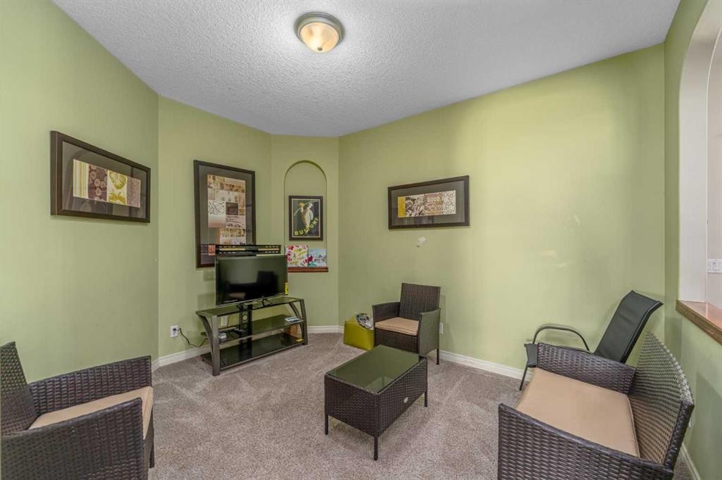 32 Evanspark Circle Nw, Calgary, AB - Indoor