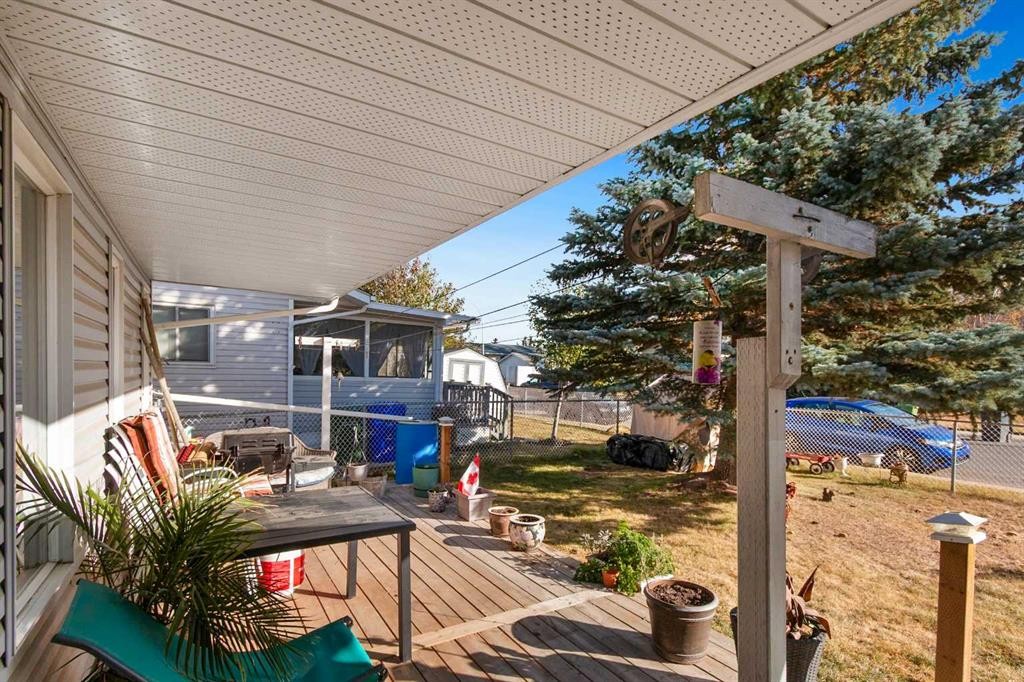 4102 Silverpark Estates Close, Olds, AB - Outdoor With Deck Patio Veranda With Exterior