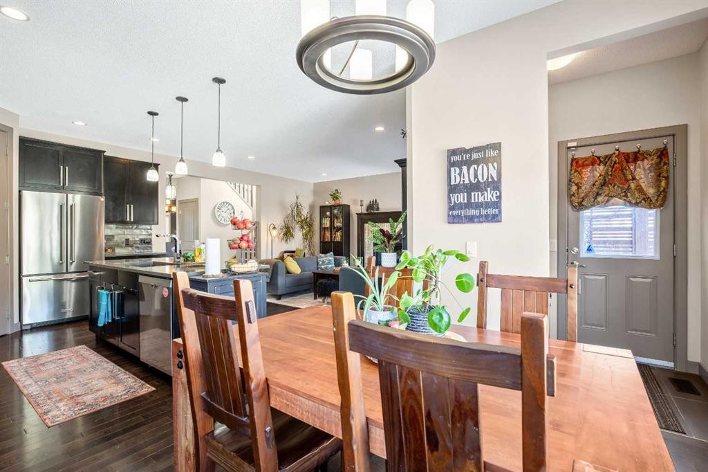 77 Elgin Meadows Manor Se, Calgary, AB - Indoor Photo Showing Other Room