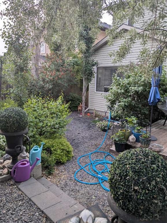 77 Elgin Meadows Manor Se, Calgary, AB - Outdoor