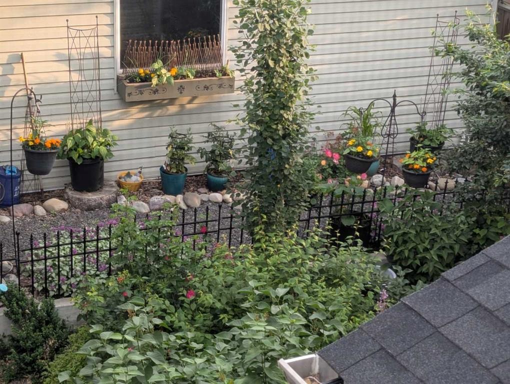 77 Elgin Meadows Manor Se, Calgary, AB - Outdoor