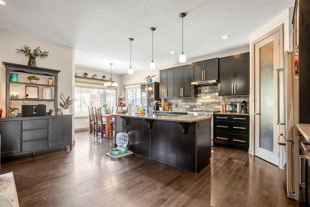 77 Elgin Meadows Manor Se, Calgary, AB - Indoor Photo Showing Kitchen With Stainless Steel Kitchen With Upgraded Kitchen