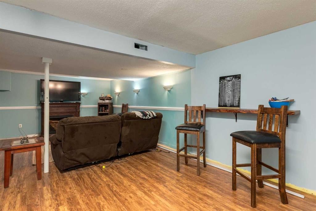 220 Oakridge Place Sw, Calgary, AB
