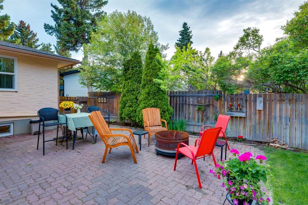 220 Oakridge Place Sw, Calgary, AB