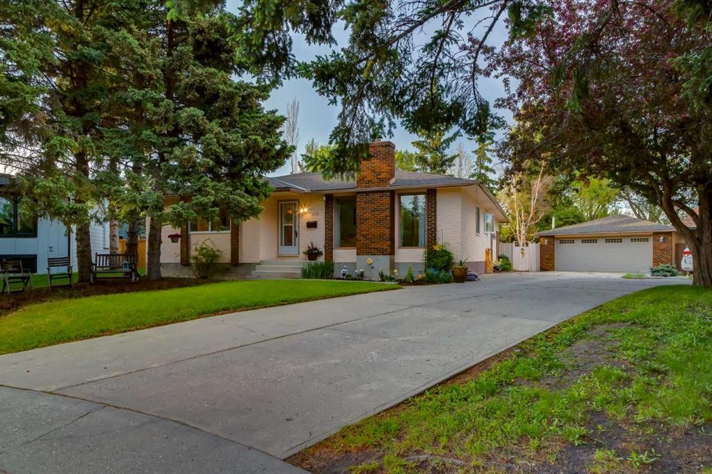 220 Oakridge Place Sw, Calgary, AB