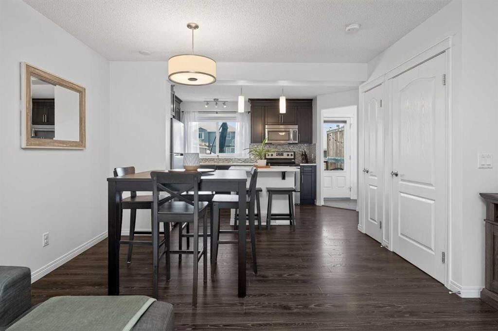 61 Auburn Meadows View Se, Calgary, AB - Indoor Photo Showing Dining Room