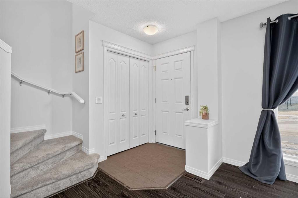 61 Auburn Meadows View Se, Calgary, AB - Indoor Photo Showing Other Room