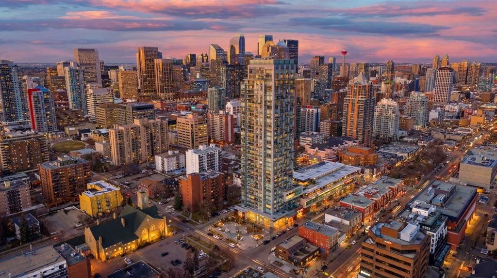1007-930 16 Avenue Sw, Calgary, AB - Outdoor With View