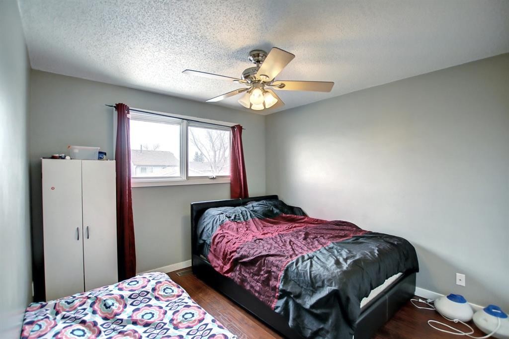 144 Whitmire Road Ne, Calgary, AB - Indoor Photo Showing Bedroom