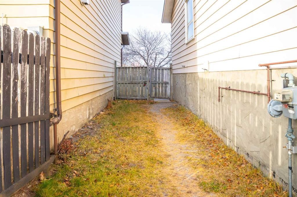 144 Whitmire Road Ne, Calgary, AB - Outdoor With Exterior