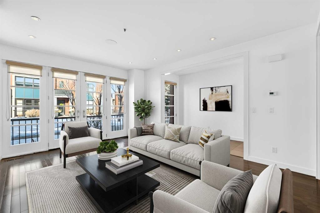 606 Aspen Meadows Hill Sw, Calgary, AB - Indoor Photo Showing Living Room