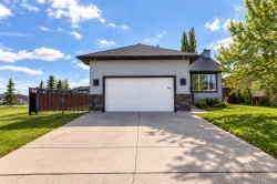 145 Sunset Heights Crossfield, AB T0M 0S0