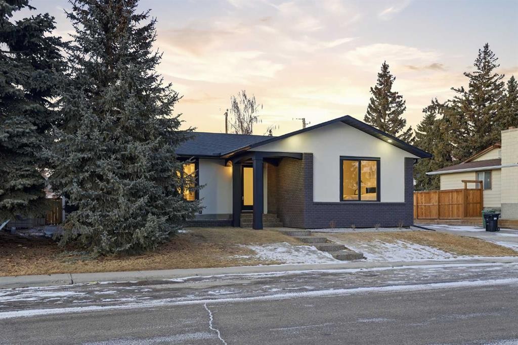 4904 Valiant Drive Nw, Calgary, AB - Outdoor