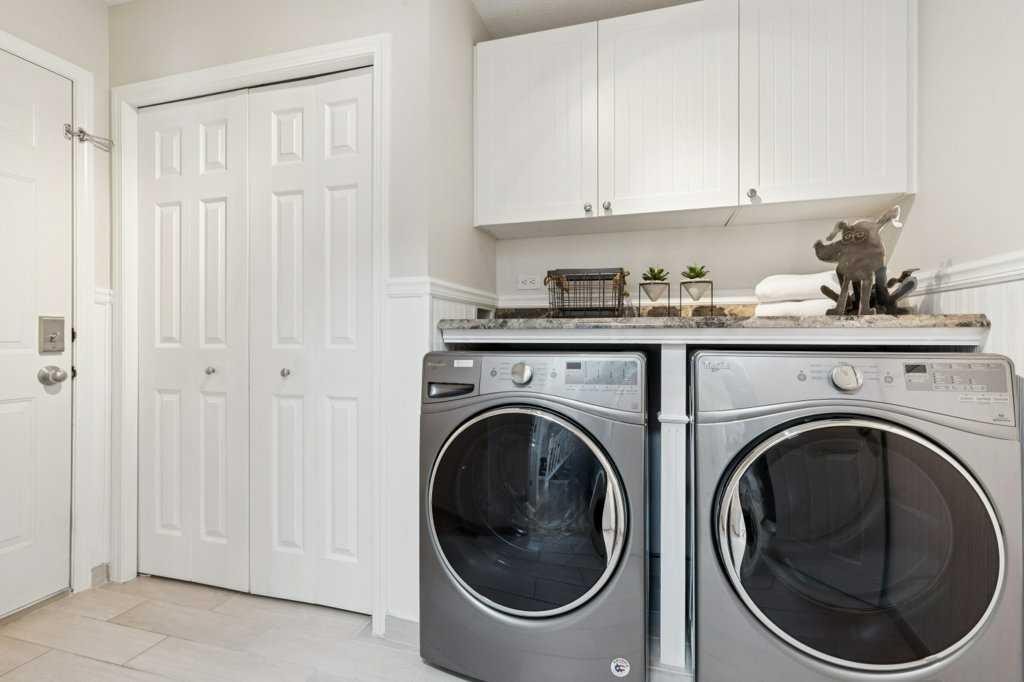 232 Oakmere Place, Chestermere, AB - Indoor Photo Showing Laundry Room