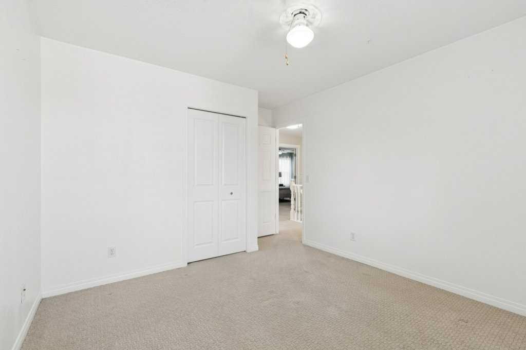 232 Oakmere Place, Chestermere, AB - Indoor Photo Showing Other Room
