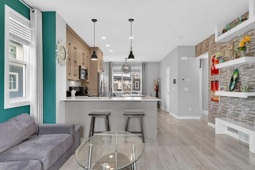 4 Cornerstone Manor Ne, Calgary, AB - Indoor Photo Showing Kitchen With Upgraded Kitchen