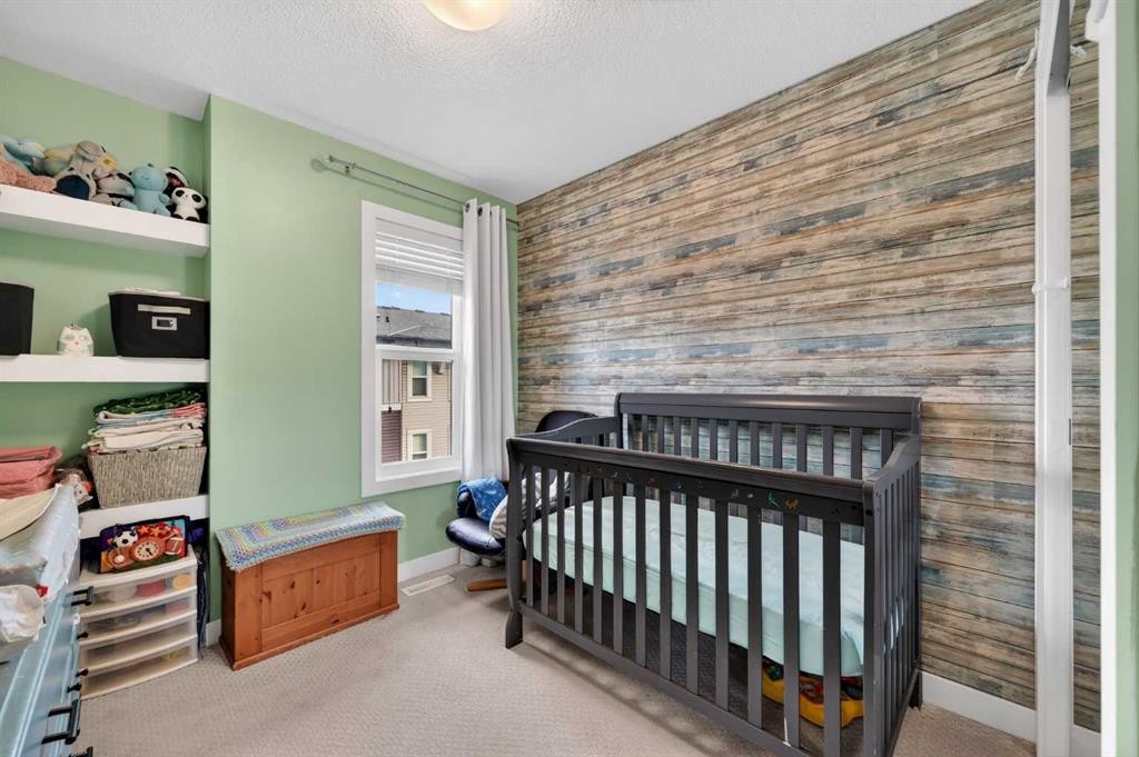 4 Cornerstone Manor Ne, Calgary, AB - Indoor Photo Showing Bedroom