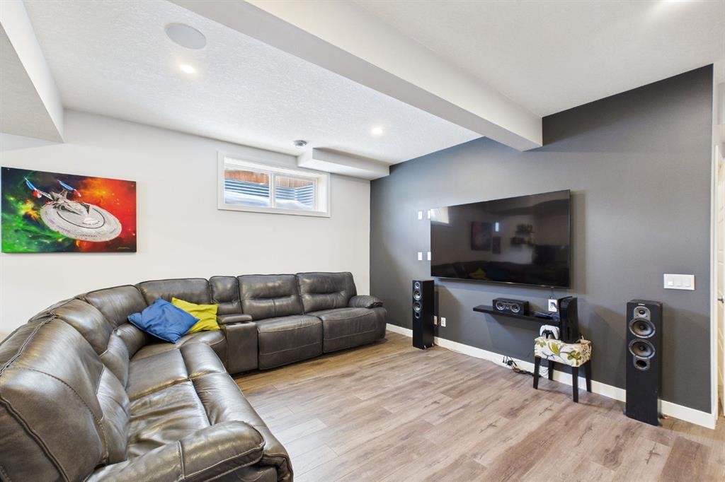 29 Evansglen Place Nw, Calgary, AB - Indoor
