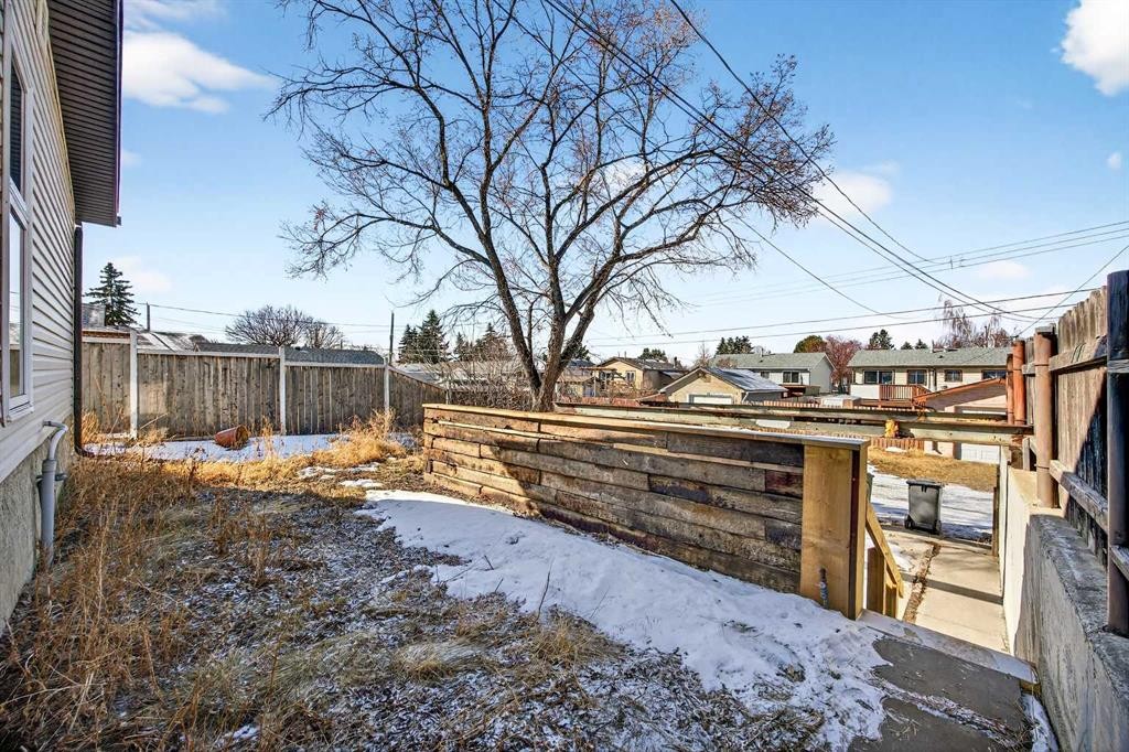 52 Dover Ridge Place Se, Calgary, AB - Outdoor