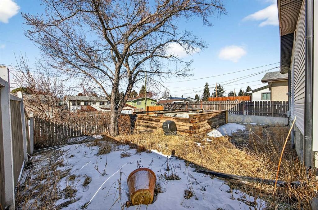 52 Dover Ridge Place Se, Calgary, AB - Outdoor