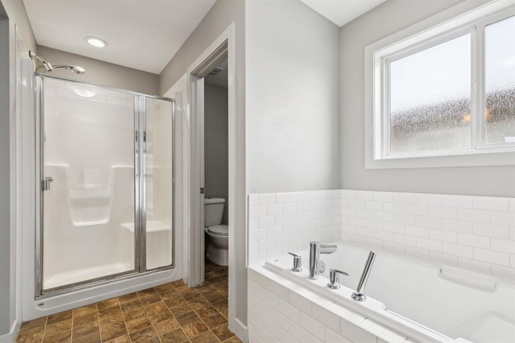 63 Copperstone Drive Se, Calgary, AB - Indoor Photo Showing Bathroom
