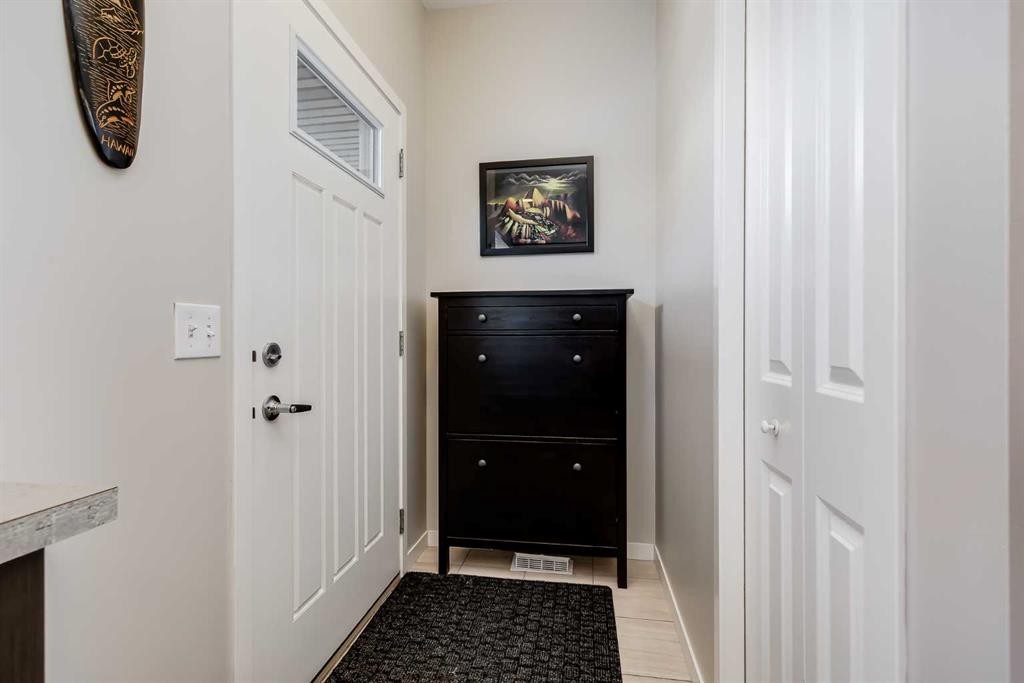 20 Copperpond Rise Se, Calgary, AB - Indoor Photo Showing Other Room