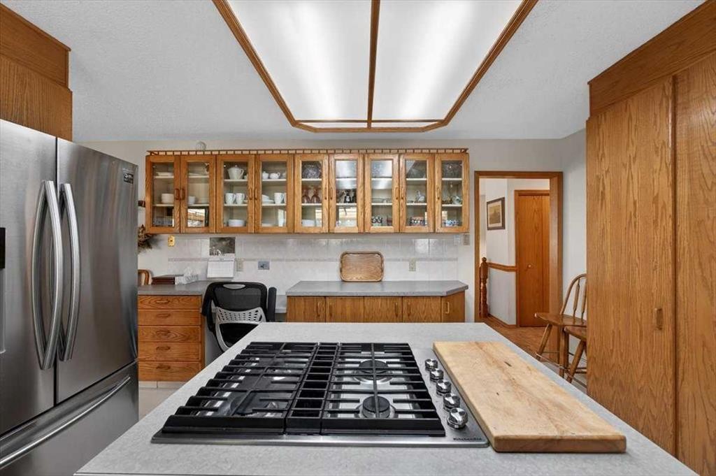 382 Ellis Crescent Se, High River, AB - Indoor