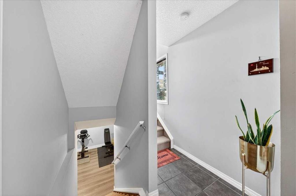 99 Copperfield Court Se, Calgary, AB - Indoor Photo Showing Other Room