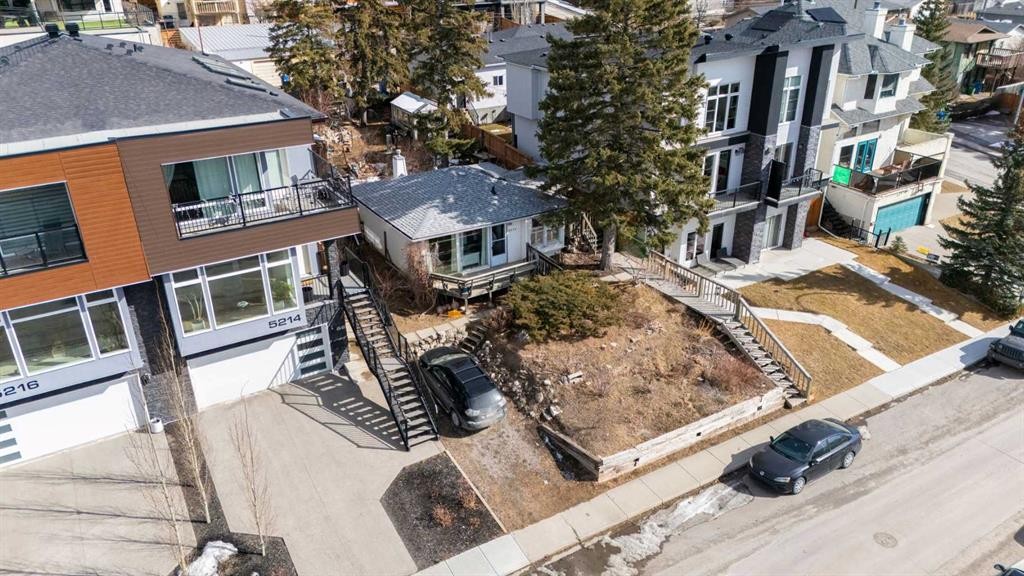 5212 22 Avenue Nw, Calgary, AB - Outdoor