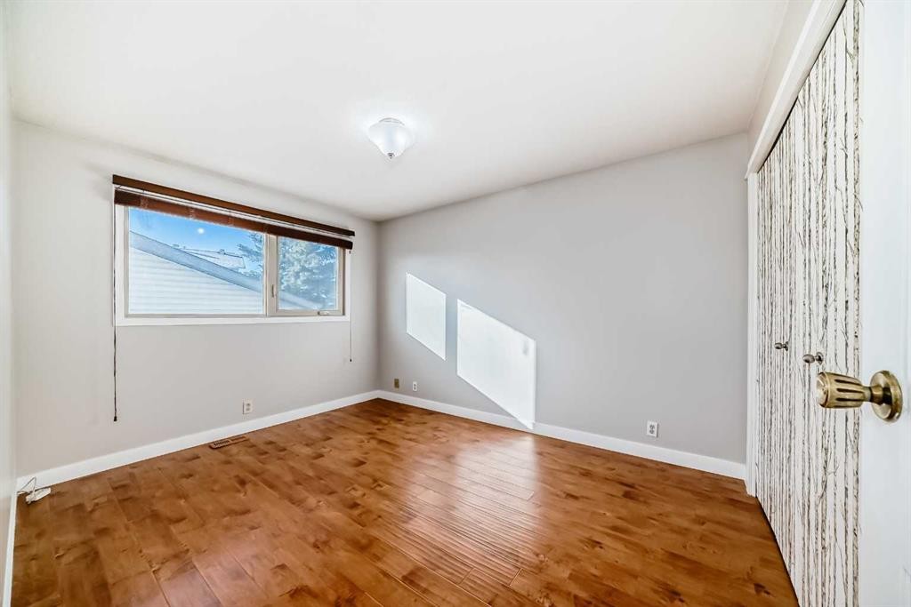 72 Whitehaven Road Ne, Calgary, AB - Indoor Photo Showing Other Room