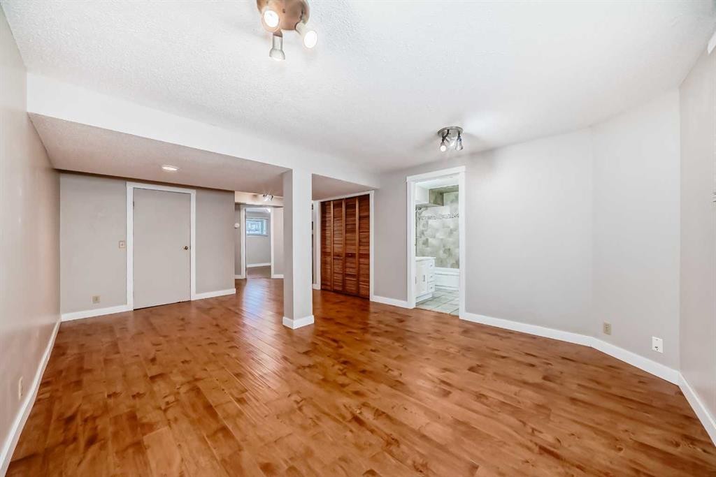 72 Whitehaven Road Ne, Calgary, AB - Indoor Photo Showing Other Room