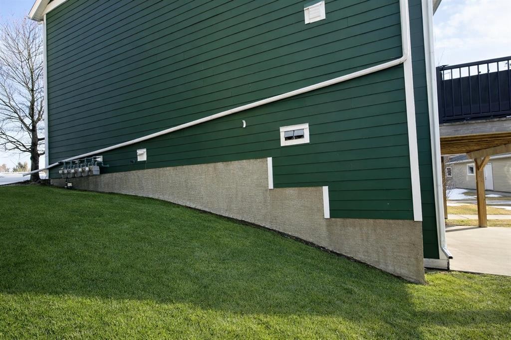 292 Rainbow Falls Drive, Chestermere, AB - Outdoor