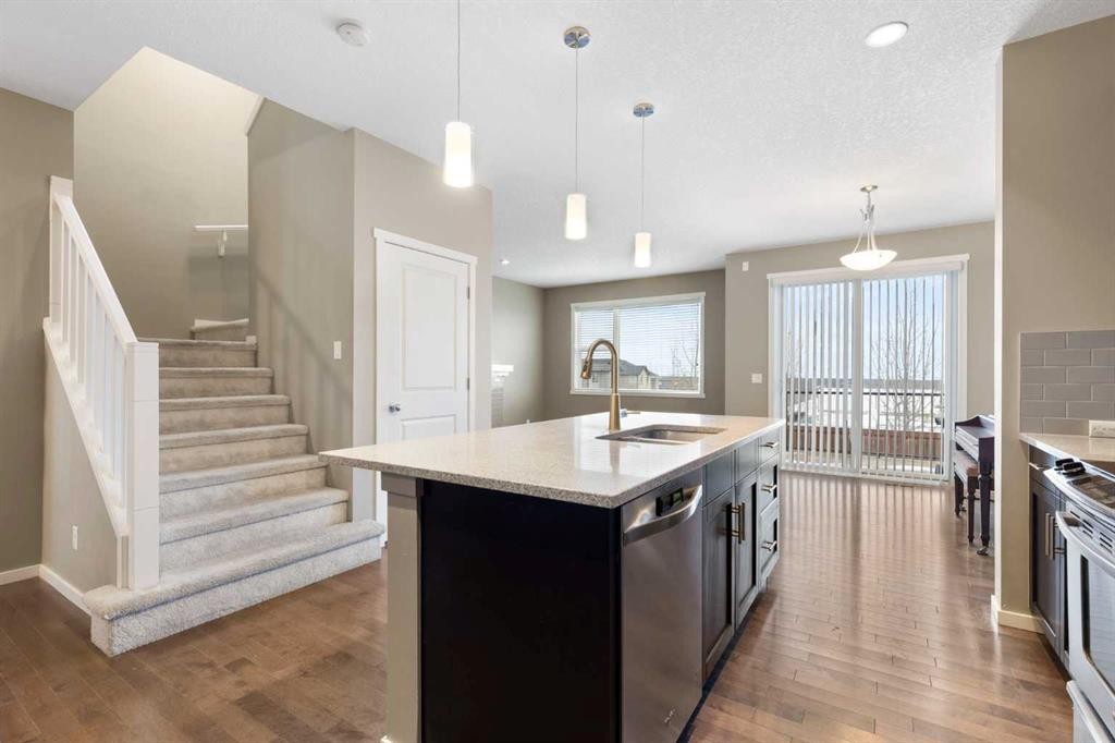 98 Nolanfield Road Nw, Calgary, AB - Indoor Photo Showing Kitchen With Double Sink With Upgraded Kitchen