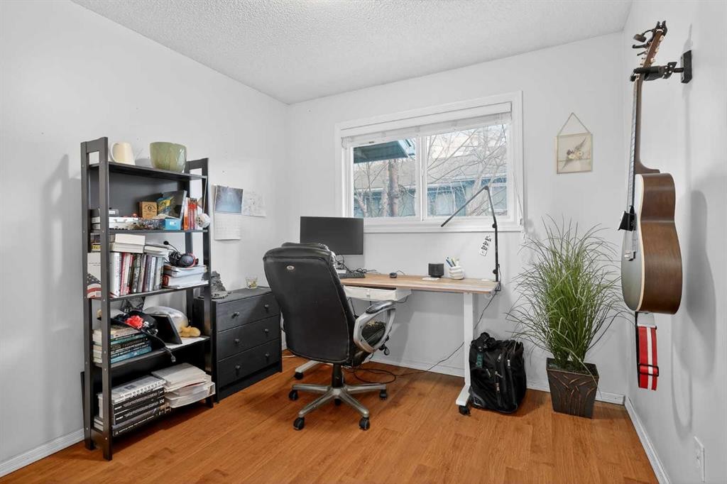 28-6503 Ranchview Drive Nw, Calgary, AB - Indoor Photo Showing Office