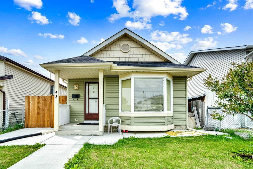 43 Falshire Close Ne, Calgary, AB - Outdoor