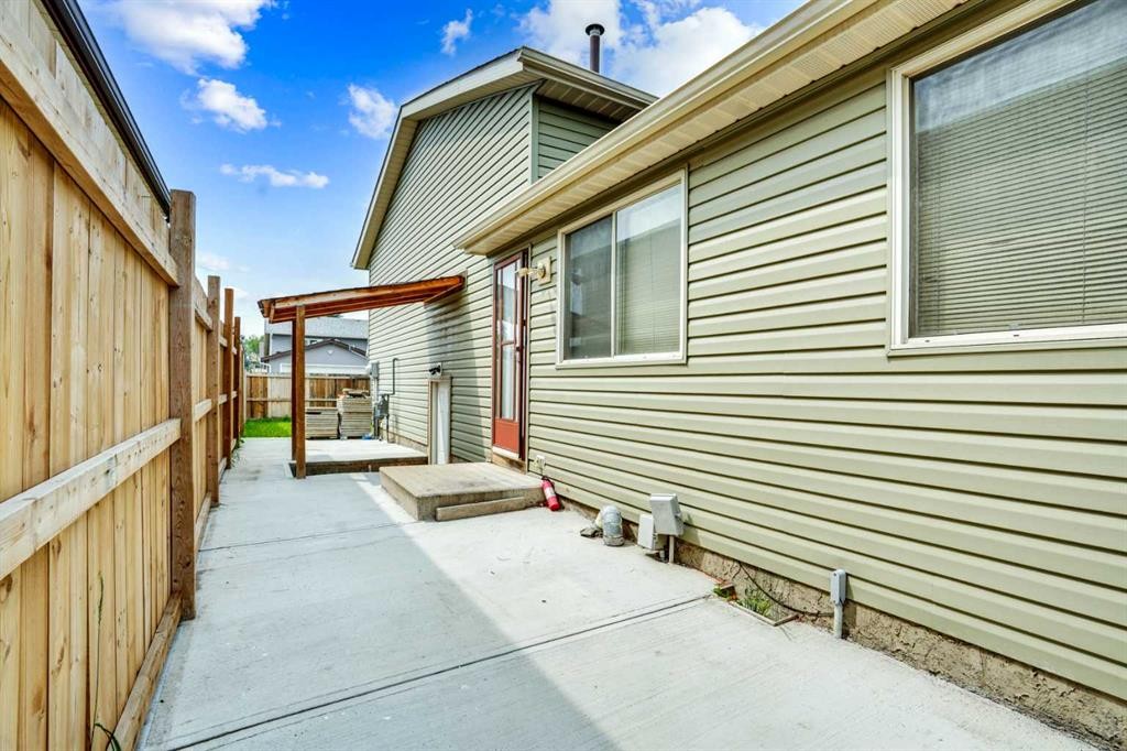 43 Falshire Close Ne, Calgary, AB - Outdoor With Exterior