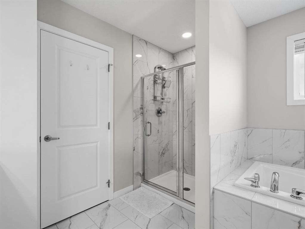 44 Masters Terrace Se, Calgary, AB - Indoor Photo Showing Bathroom