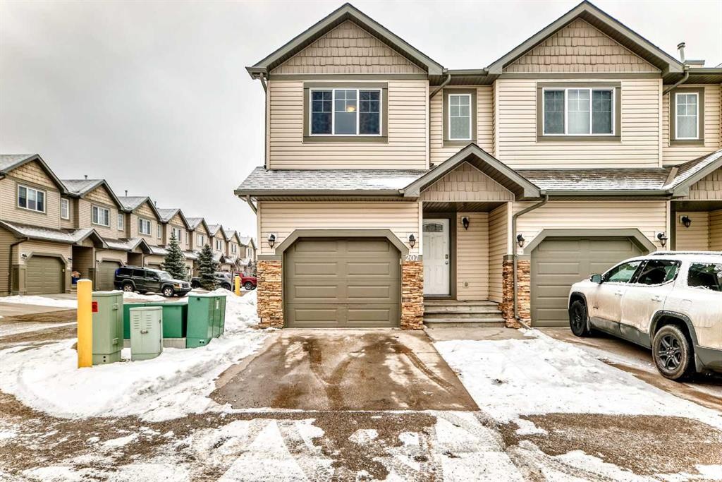207-620 Luxstone Landing Sw, Airdrie, AB - Outdoor With Facade