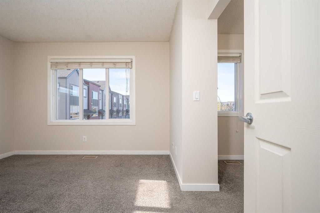 203 Copperstone Park Se, Calgary, AB - Indoor Photo Showing Other Room