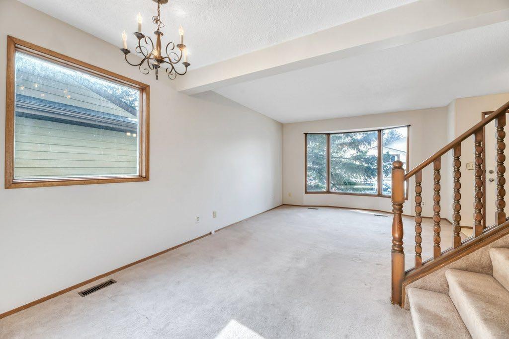 56 Cedarwood Hill Sw, Calgary, AB - Indoor Photo Showing Other Room