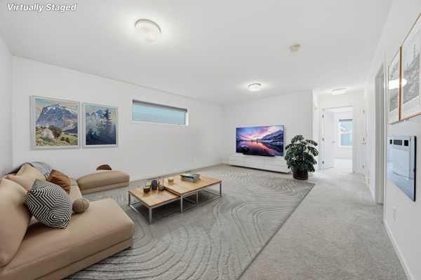 324 Copperhead Way Se, Calgary, AB