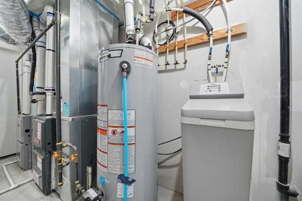 324 Copperhead Way Se, Calgary, AB - Indoor Photo Showing Basement