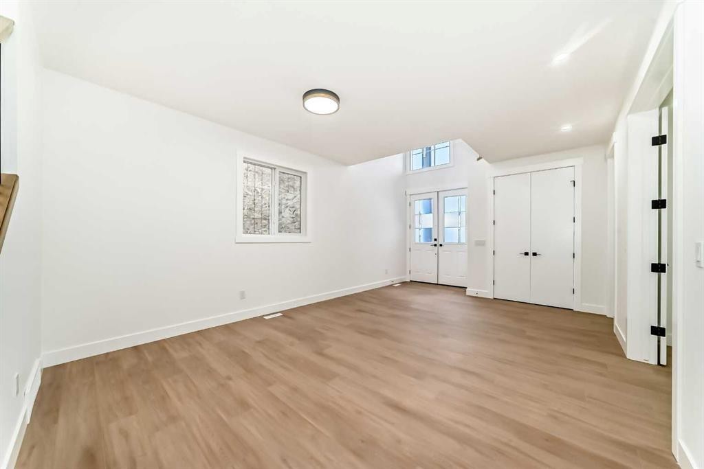 28 Saddlecrest Manor Ne, Calgary, AB - Indoor Photo Showing Other Room