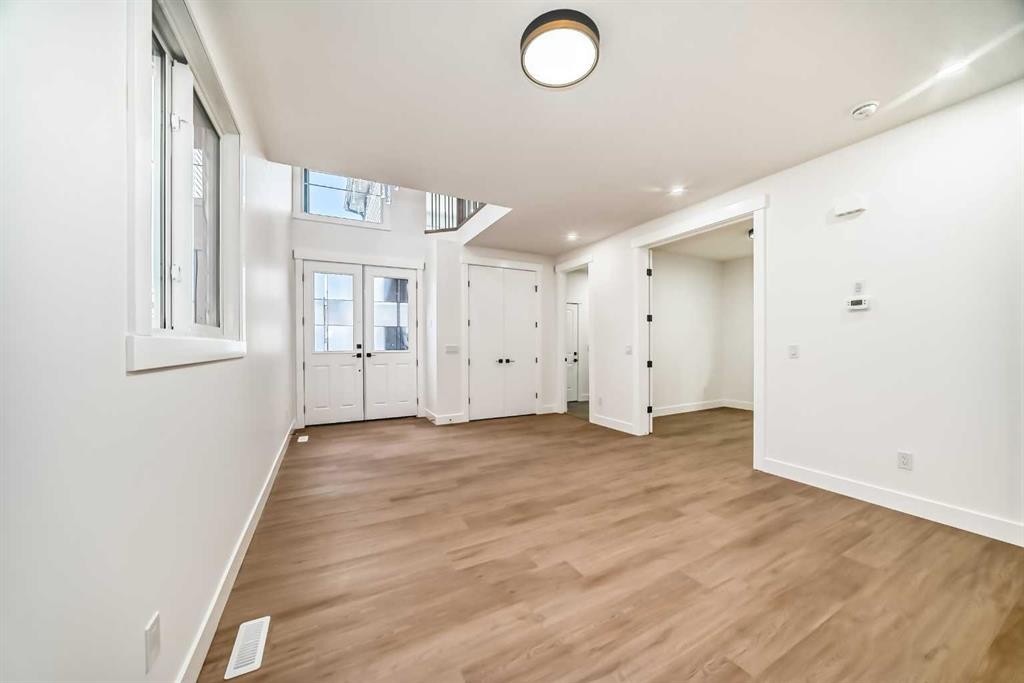 28 Saddlecrest Manor Ne, Calgary, AB - Indoor Photo Showing Other Room