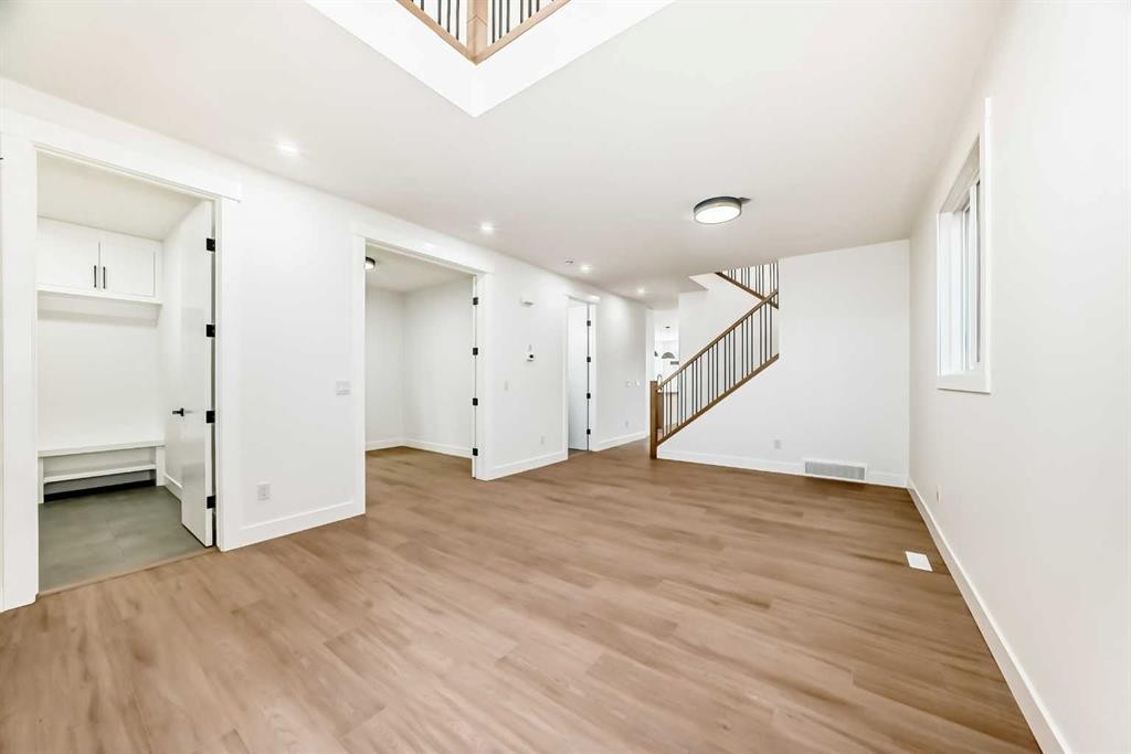 28 Saddlecrest Manor Ne, Calgary, AB - Indoor Photo Showing Other Room