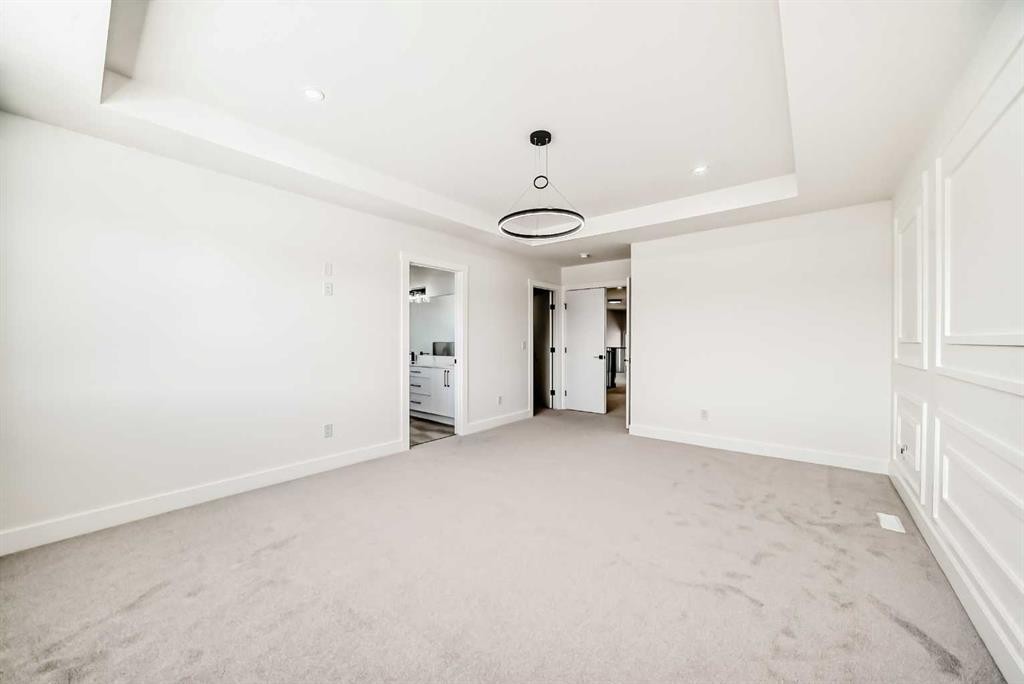 28 Saddlecrest Manor Ne, Calgary, AB - Indoor Photo Showing Other Room