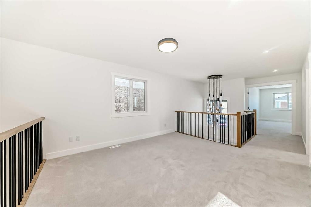 28 Saddlecrest Manor Ne, Calgary, AB - Indoor Photo Showing Other Room